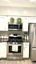 136 Sophee Ln in Lakewood, NJ - Building Photo - Building Photo