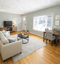 55 Farragut Ave, Unit 1 in Somerville, MA - Building Photo