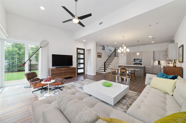 11506 Royal Tower Pl