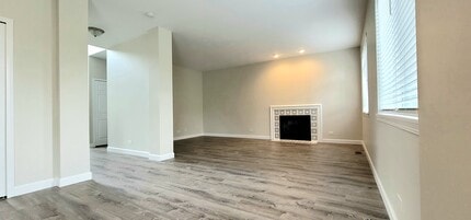 12824 Meadow Ln in Plainfield, IL - Foto de edificio - Building Photo