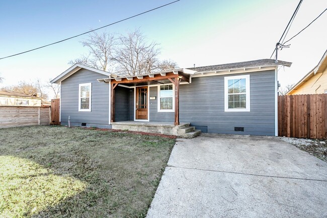 1610 W Clarendon Dr in Dallas, TX - Building Photo - Building Photo