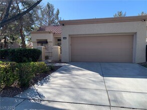 8701 Millsboro Dr in Las Vegas, NV - Building Photo - Building Photo