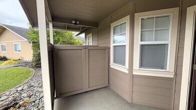 2483 Shay Ct in Fortuna, CA - Building Photo - Building Photo