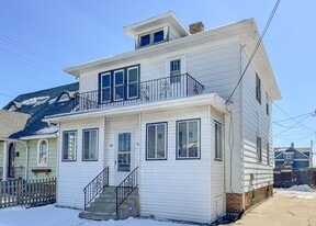 1605 Yout St in Racine, WI - Building Photo