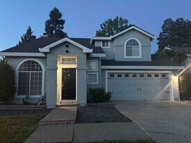 6320 Di Lusso Dr in Elk Grove, CA - Building Photo
