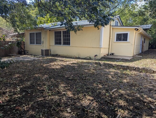 1114 Fairmount Ave in Austin, TX - Building Photo - Building Photo