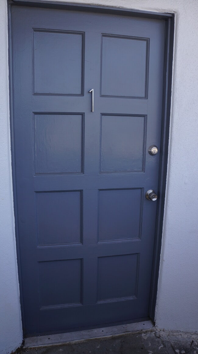 2639 Fairfax Ave, Unit 1 in Culver City, CA - Foto de edificio - Building Photo