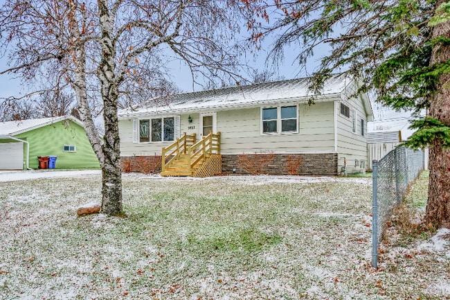 property at 9457 Trenton Ln N