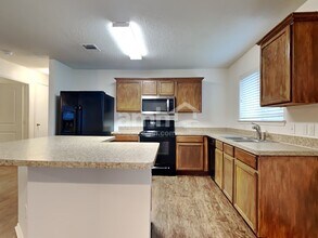 2036 Club Oak Dr in Forney, TX - Foto de edificio - Building Photo