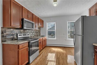 48 Kenwood St in Providence, RI - Building Photo - Building Photo
