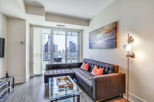 300 Front St W, Unit SI ID1471519P in Toronto, ON - Building Photo