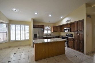 1108 E Betsy Ln in Gilbert, AZ - Building Photo - Building Photo