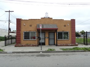 11318 Wilmington Ave in Los Angeles, CA - Building Photo - Building Photo