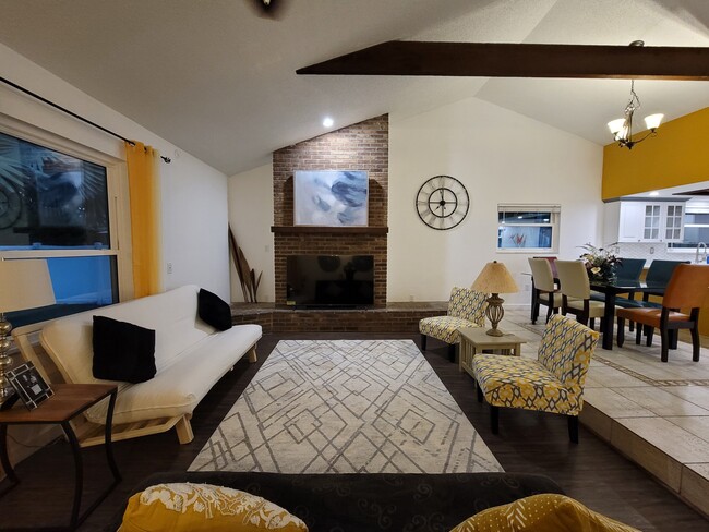 property at 1908 9th St W