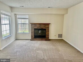 5125 Mallards Landing Dr in King George, VA - Building Photo - Building Photo