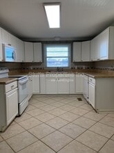 106 Hackett Ct in Florence, AL - Foto de edificio - Building Photo