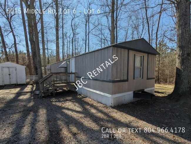 property at 5015 Middle Rd