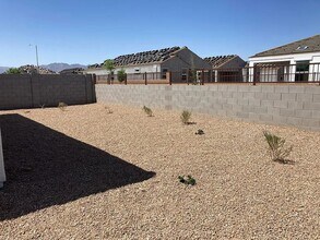 10618 S 52nd Ln in Phoenix, AZ - Building Photo - Building Photo