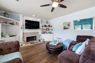 1207 Lakeway Dr in Lakeway, TX - Building Photo - Building Photo