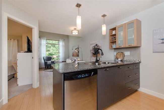 2233-2233 McKenzie Rd in Abbotsford, BC - Building Photo - Building Photo