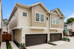 5104 Royal Heath Dr in Houston, TX - Building Photo