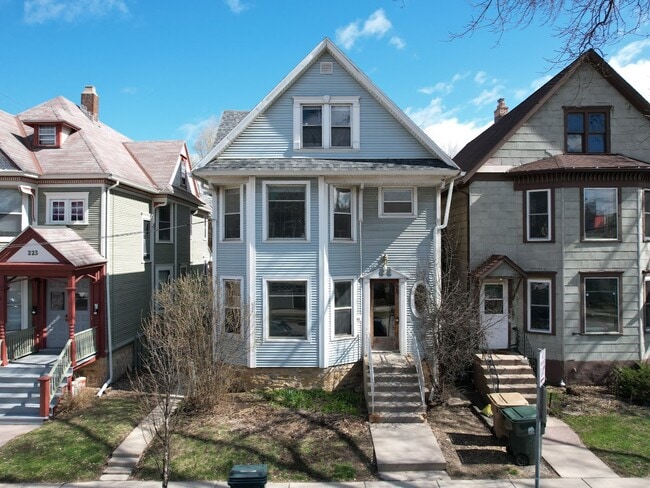 221 N Livingston St, Unit #1