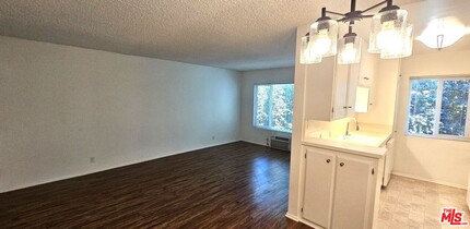 1833 Manning Ave in Los Angeles, CA - Building Photo - Building Photo