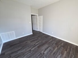 127 N 46th St in Louisville, KY - Building Photo