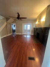 913 Russellwood Ave in Mckees Rocks, PA - Building Photo - Building Photo