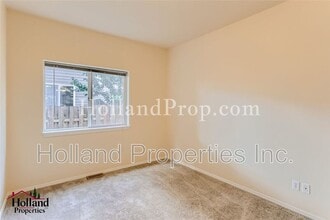 17880 SW Arbela Ct in Beaverton, OR - Building Photo - Building Photo