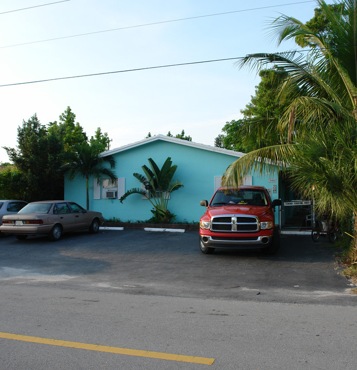 308 SW 15th St in Fort Lauderdale, FL - Building Photo