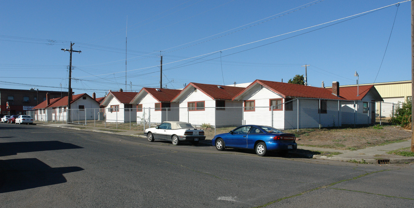 1722 E Riverside Ave in Spokane, WA - Building Photo