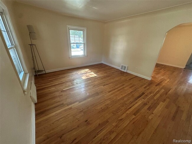 4508 Monroe St in Dearborn Heights, MI - Building Photo - Building Photo