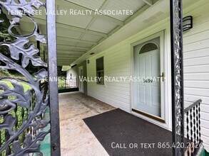3009 Cox Ln in Knoxville, TN - Building Photo - Building Photo