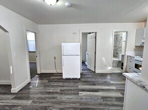 516 W Entiat Ave in Kennewick, WA - Building Photo - Building Photo