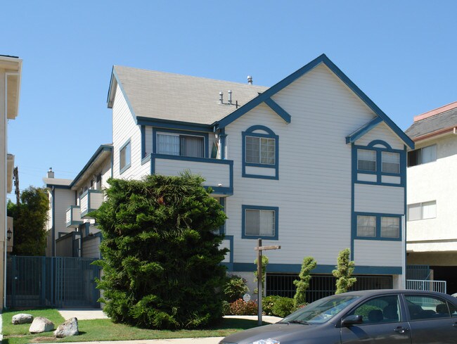 3351 Keystone Ave in Los Angeles, CA - Foto de edificio - Building Photo