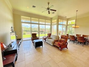 1387 Hihimanu St in Kihei, HI - Building Photo - Building Photo