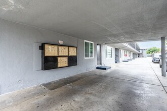 Richfield Apartments in Paramount, CA - Building Photo - Building Photo