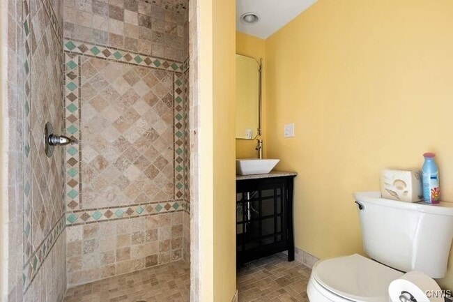 property at 1509 Park Ave
