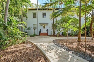 7865 SW 57th Ave, Unit 48D in South Miami, FL - Building Photo