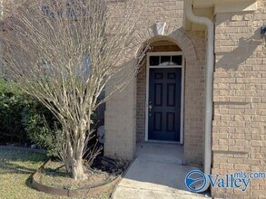 5033 SE Valley Cove Dr in Owens Cross Roads, AL - Building Photo - Building Photo