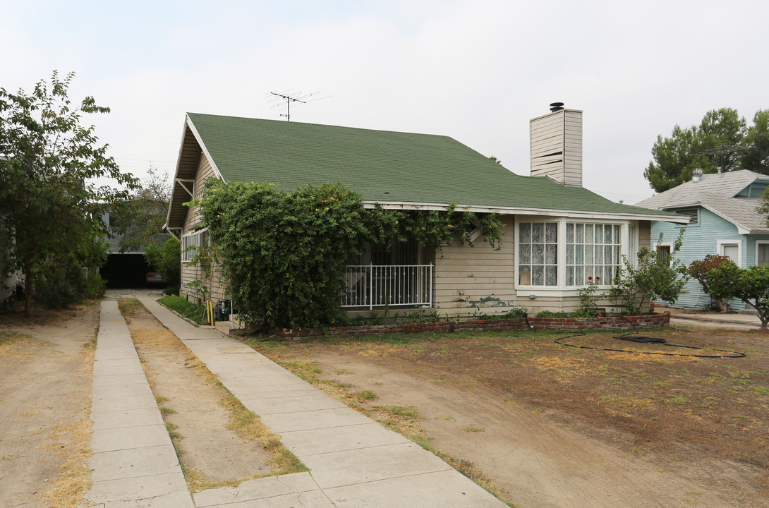 356 W Doran St in Glendale, CA - Foto de edificio