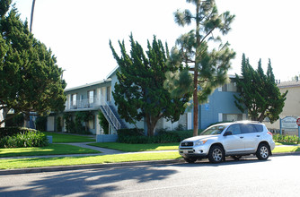 Chanteclair Apartments in Garden Grove, CA - Building Photo - Building Photo