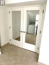 2042 Tawney Rd in Ottawa, ON - Building Photo - Building Photo