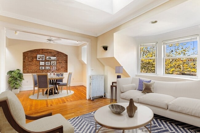 41 Worcester Sq, Unit 8 in Boston, MA - Foto de edificio - Building Photo