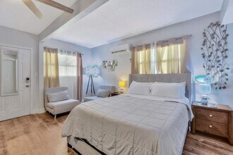 3317 W St Conrad St in Tampa, FL - Building Photo - Building Photo