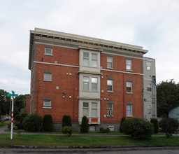 621 S Yakima in Tacoma, WA - Foto de edificio - Building Photo