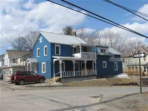 20 Walnut St in Hudson Falls, NY - Building Photo