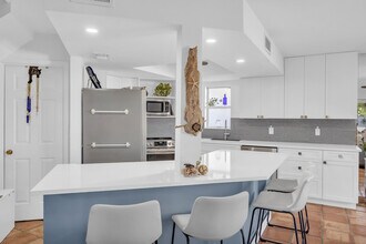 170 Seabreeze Cir in Jupiter, FL - Building Photo - Building Photo