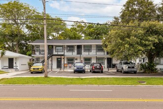 1163 Drew St in Clearwater, FL - Foto de edificio - Building Photo